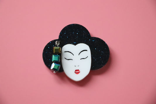 Broche Geisha