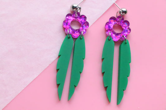 Holographic daisy with leaves Earrings