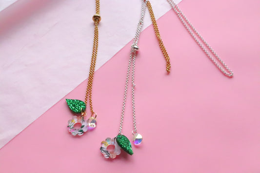 Adjustable chain spring Collier