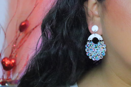 Scalloped confettis pastel